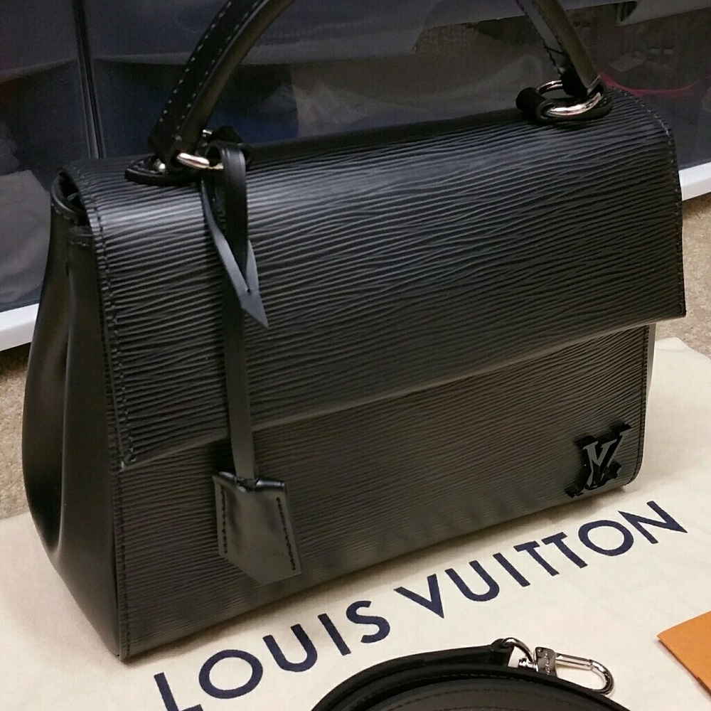Louis Vuitton Cluny BB